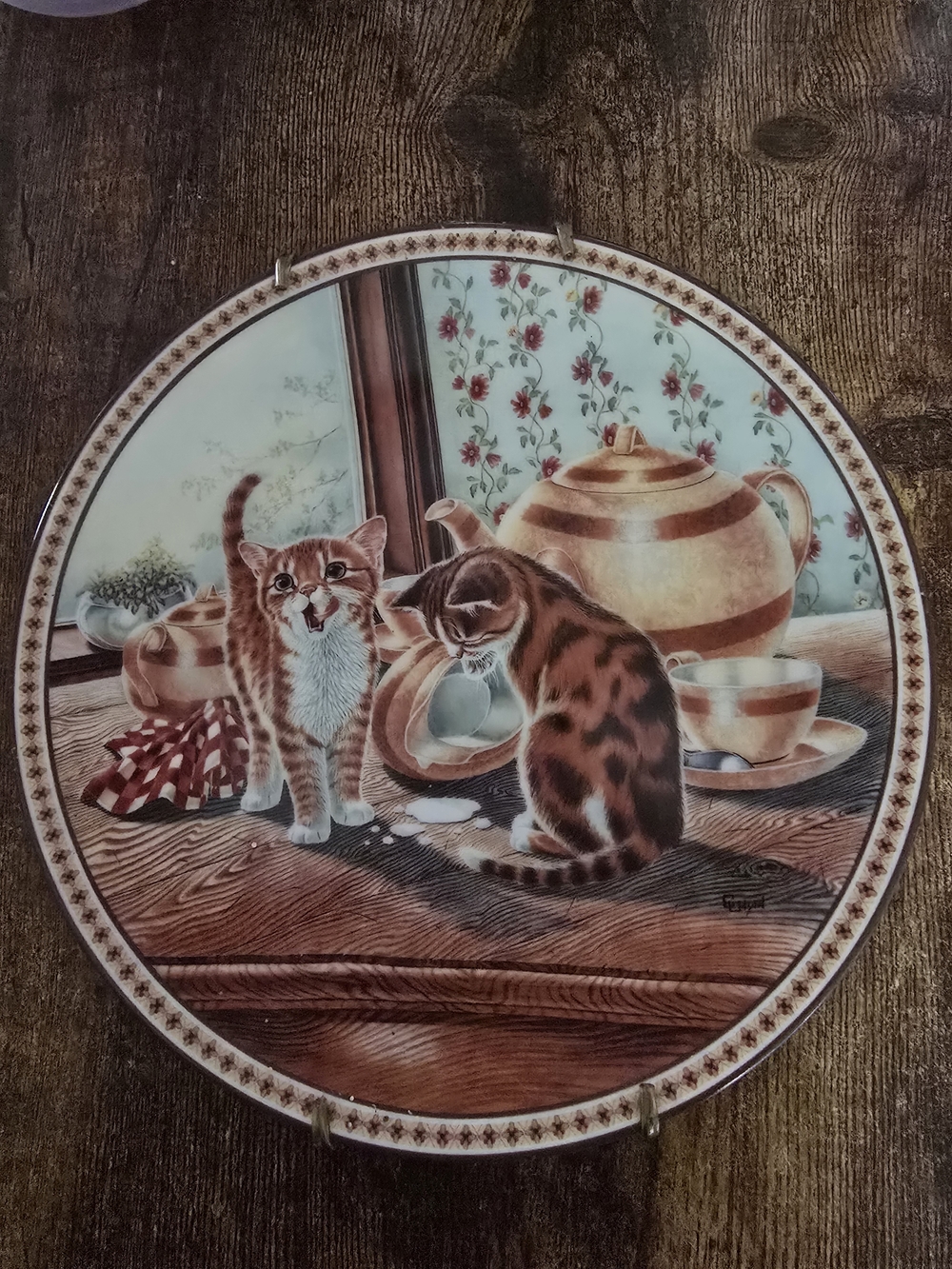 Vintage 1991 Edwin M. Knowles "Teatime Tabbies" collector plate